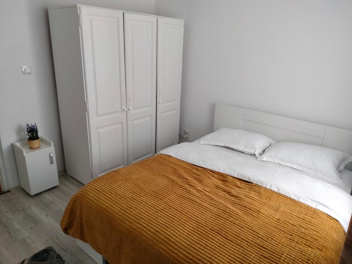 Bulevard Apartament Leilighet Alba Iulia Eksteriør bilde
